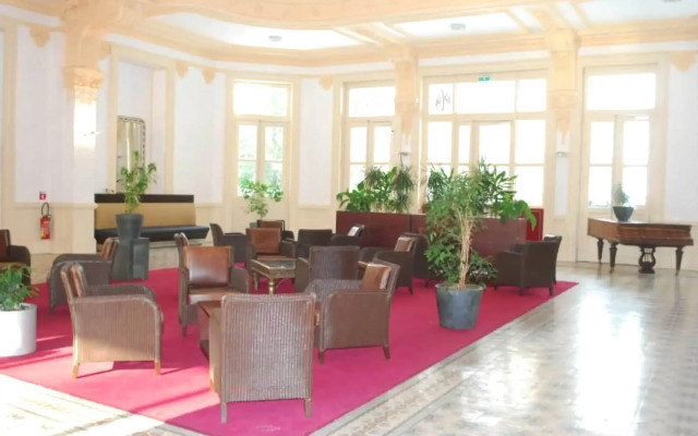 Terres de France - Appart Hotel Le Splendid