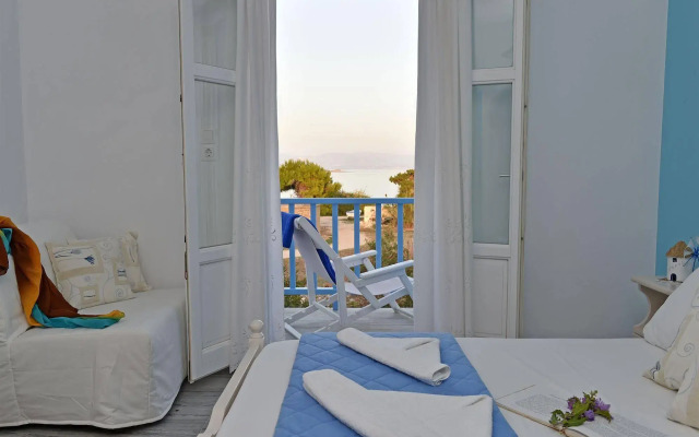 Tarsa Studios & Apartments