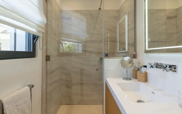 Villa Azalea by The Pearls Collection