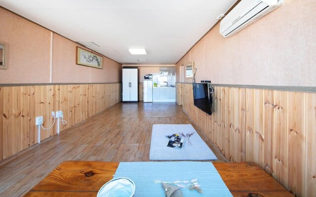 Gangneung Beach House Pension