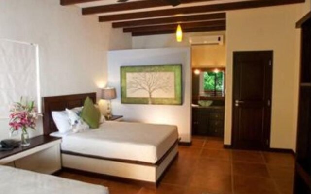 Boca Olas Resort Villas