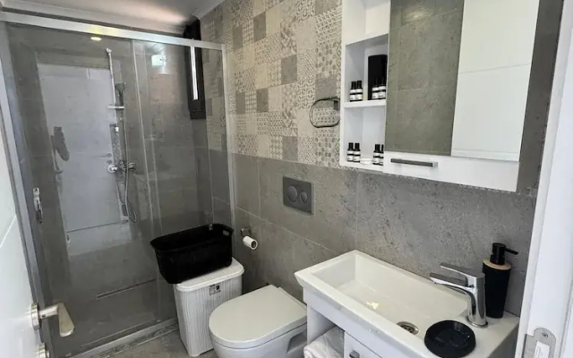 Riverside Life Residences