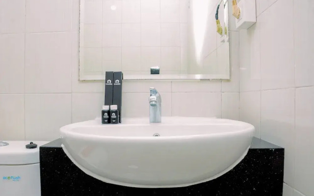 Warm And Cozy 2Br Signature Park Grande Apartment