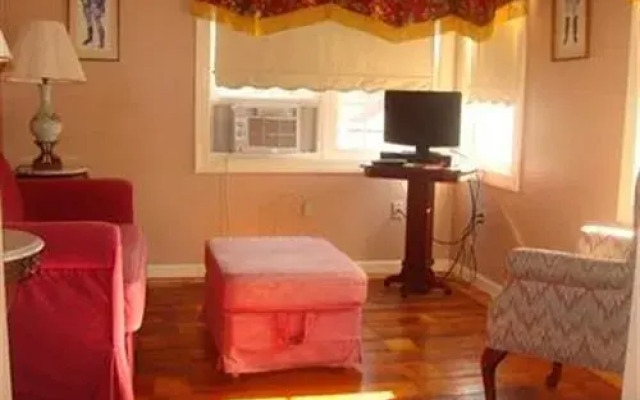 The Tillie Pierce House Inn
