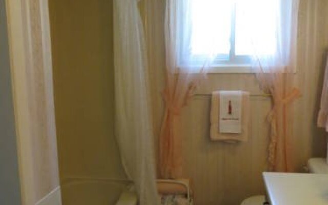 Avoca House B&B