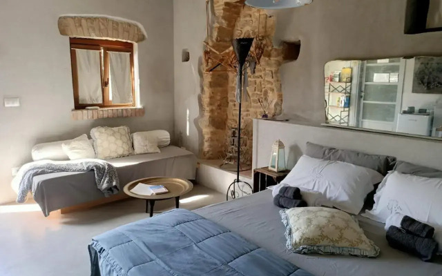 Agrilunassa Eco Guest House