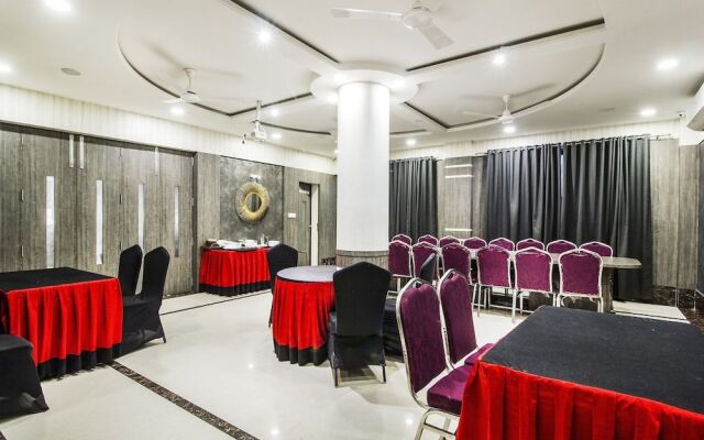 FabHotel Anmol's Classic Napier Town