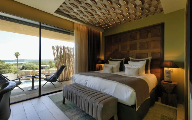 Les Regalia Hotel & SPA
