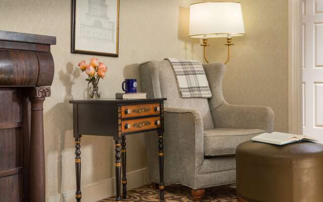 Linden Row Inn