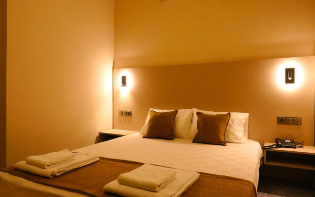 Bonnie City Hotel - Image 3