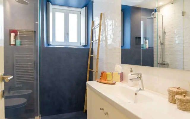 Home Of The Poet, 3-bed 3-bath River Views