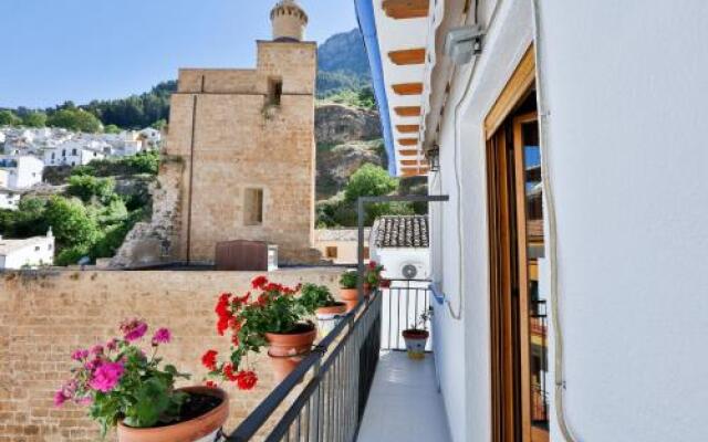 Apartamentos Castillo Cazorla
