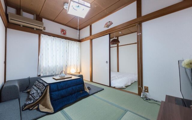 Kiraku House