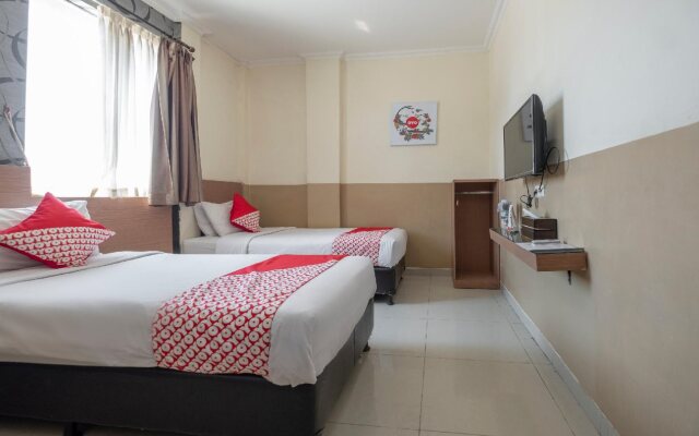 Urbanview Hotel Capital Makassar