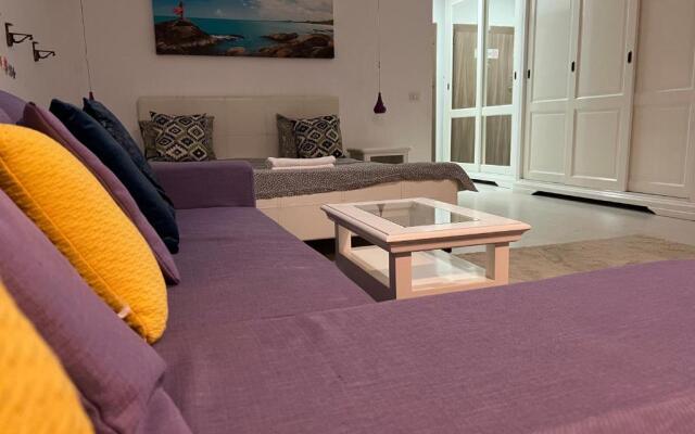 Airport Residence