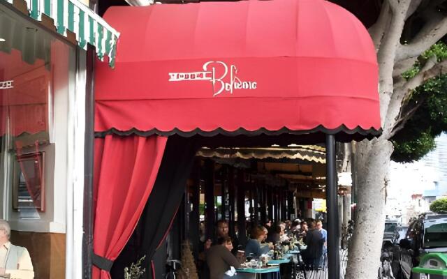 Hotel Boheme