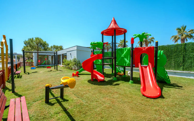 Vox Maris Resort