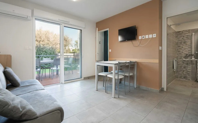 Villa in Valras-plage Near Sandy Beach