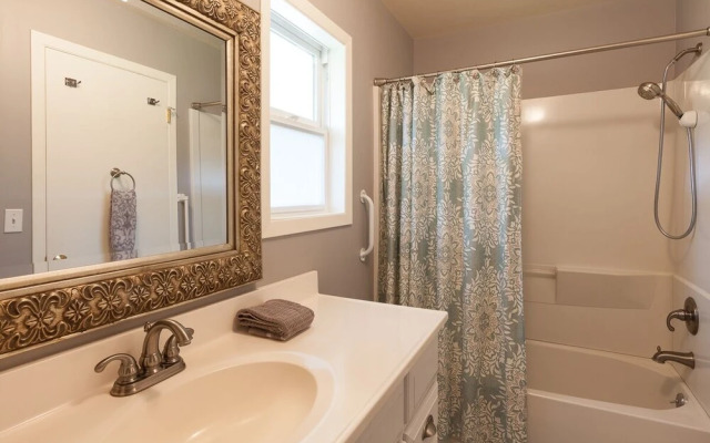 Blue View - 2 Br Home