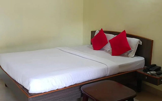 Vishnu Residency By OYO Rooms