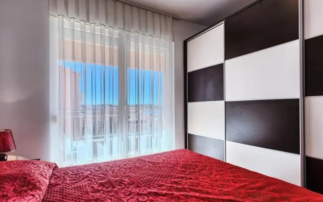 Luxury Apartment Okrug Gornji With Sea View and Pool