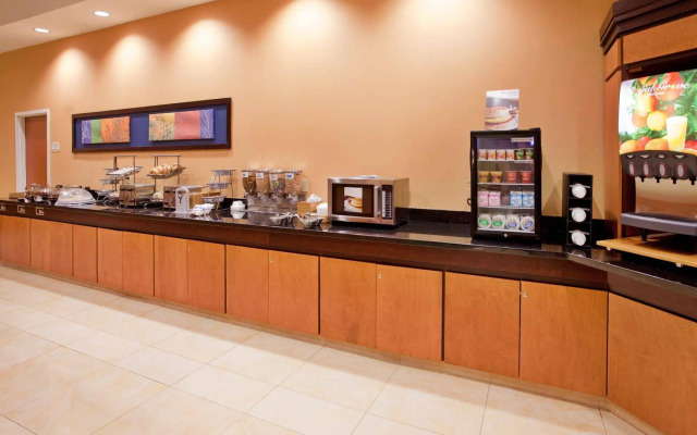 Fairfield Inn & Suites Kearney