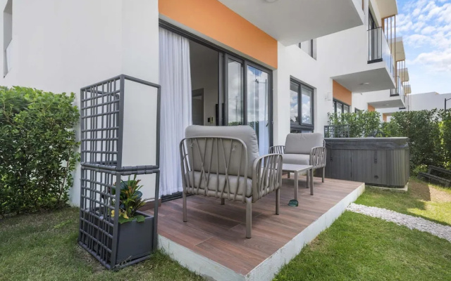NOK Modern 1BR With Terrace by Vistacana Rentals