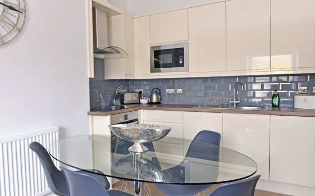 Bicknell House Lascelles Penthouse