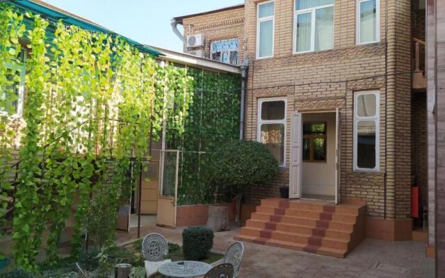 Hotel Globus Avenue