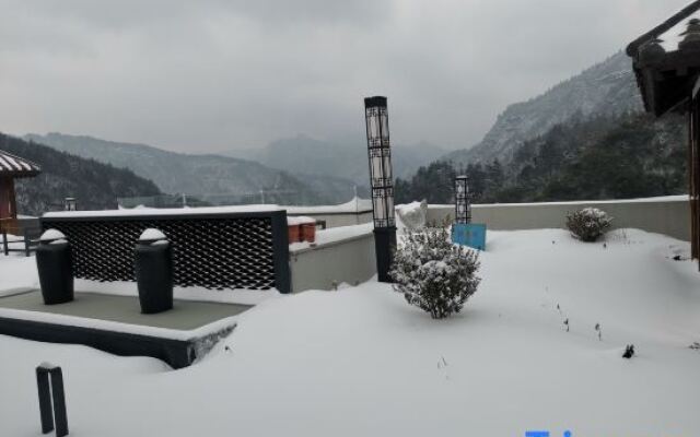 Zhangjiajie Guanshanyuan Homestay (Wulingyuan National Forest Park)