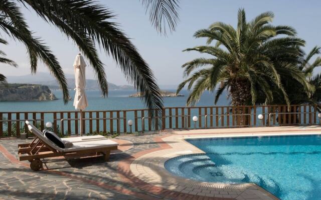 Luxury Seaview Apartment, 60sec Walk To Beach!