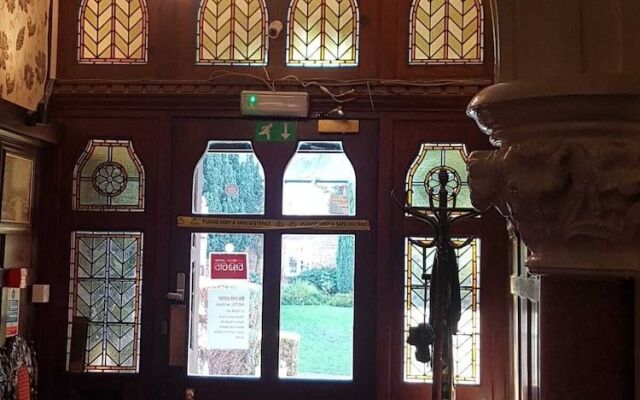 The Lismore Hotel