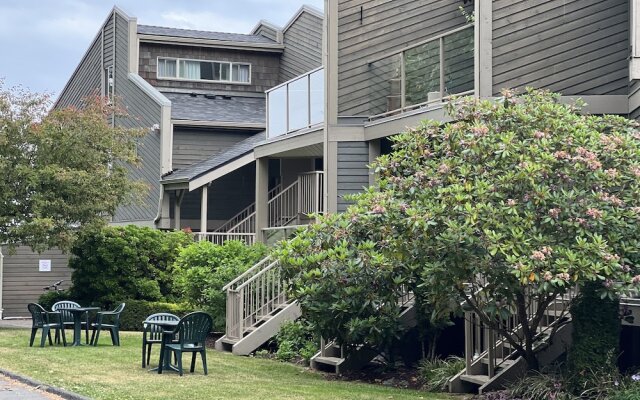 Shorewater Resort