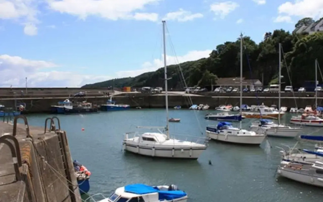 Comfy Apartment in Saundersfoot near Glen Beach