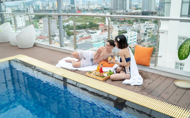 Roliva Hotel & Apartment Danang