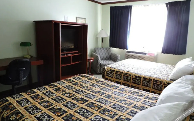 Causeway Bay Hotel Sparwood