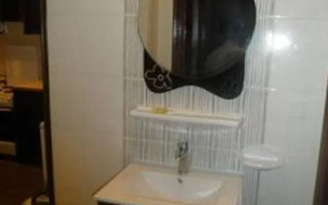 Al-Janadriyah Suites No. 4