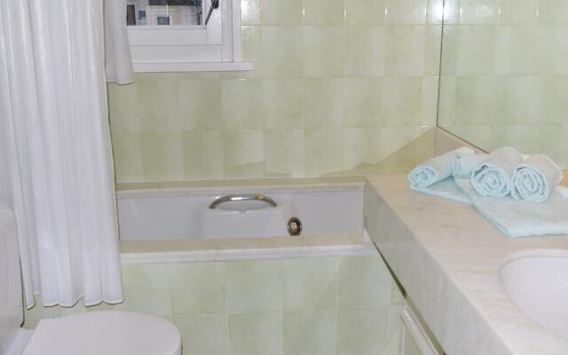 Chesa Polaschin B - B6 - One Bedroom