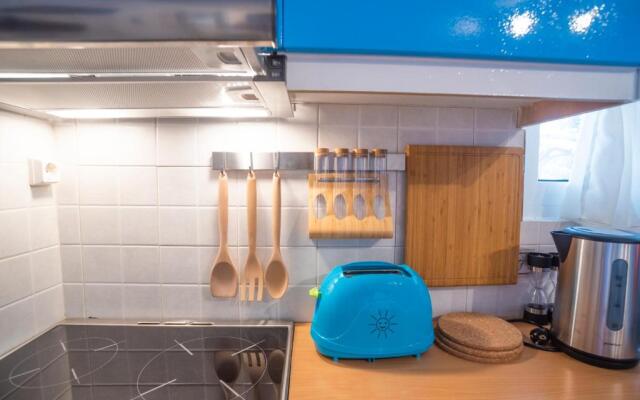 The cool underground studio apartment kos
