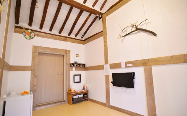 Jeongju Starry Garden Pension