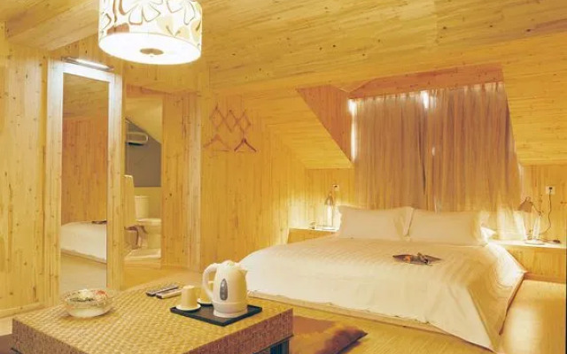 Flower Inn - West Lake Branch