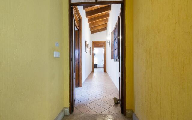 CAN SALAT - Villa for 9 people in Lloseta.