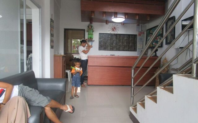 ACM Surfing View Hotel