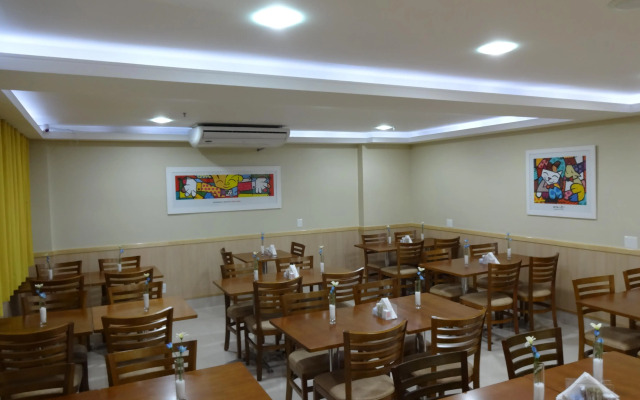 Elegance Praia Hotel