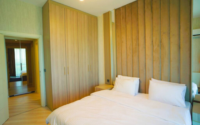 1-B Luxury Apt near Mall of IST