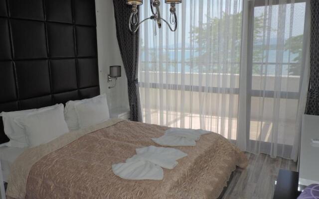 Green Paradise Deluxe Apartments