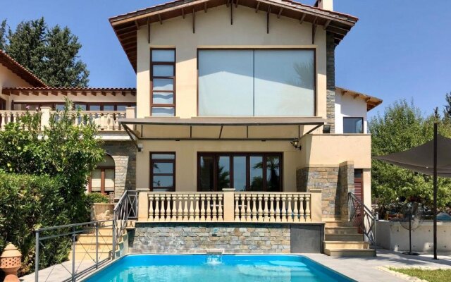 3 Bed Villa with Private Pool