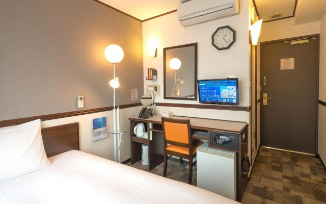 Toyoko Inn Shin Osaka Chuo Honkan