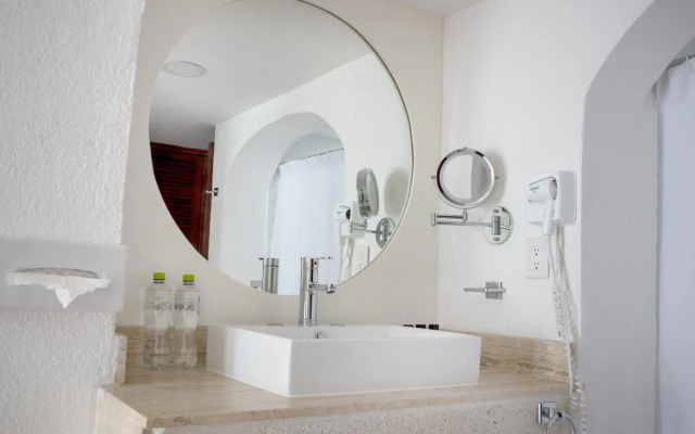 Hotel Marina Resort & Beach Club