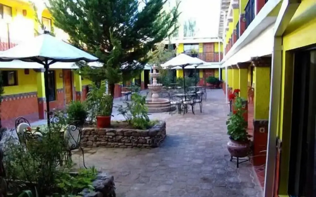 Plaza Mexicana Margarita's Hotel